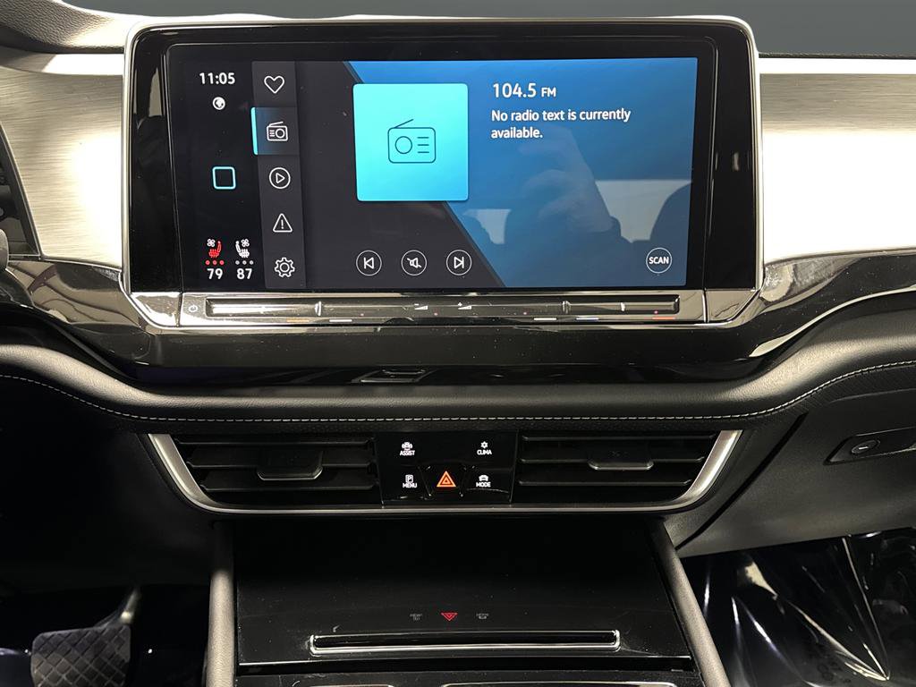 Used 2025 Volkswagen Atlas Cross Sport SE image 8