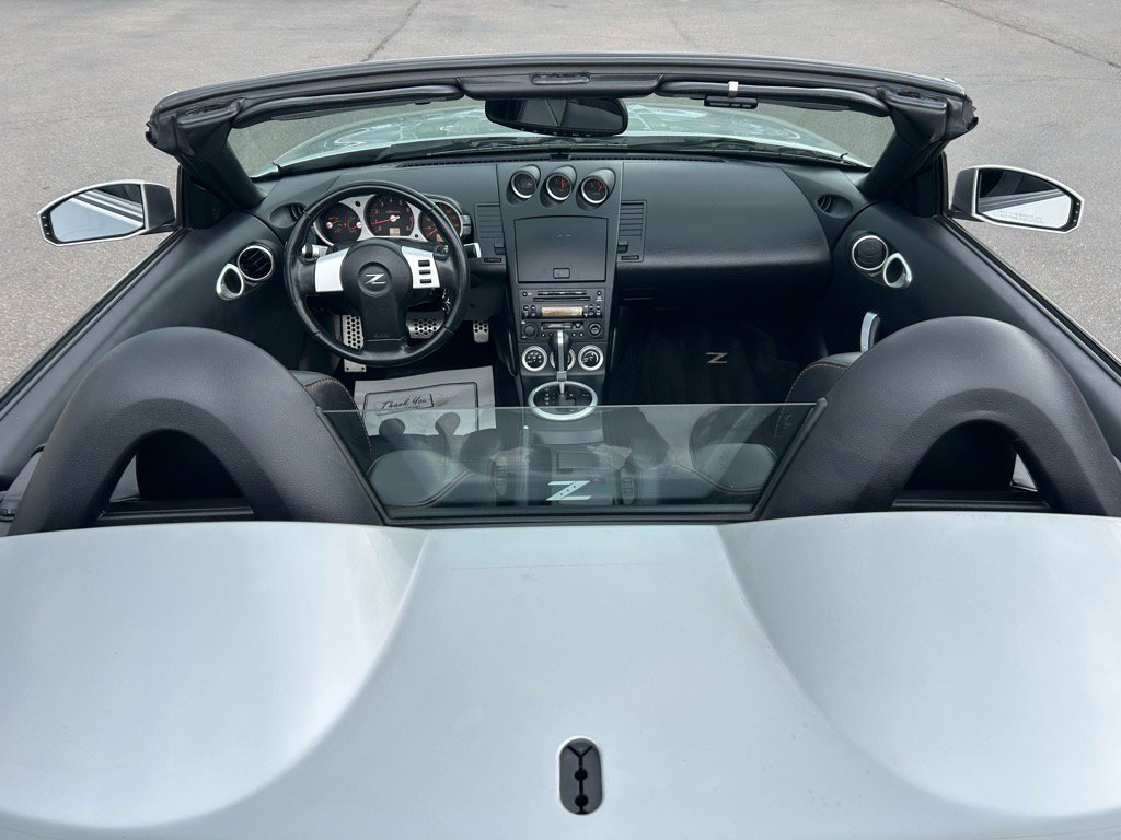 Used 2005 Nissan 350Z Touring image 30