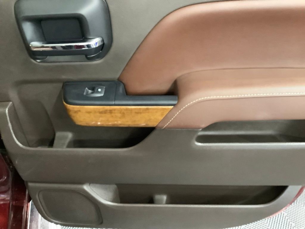 Used 2016 Chevrolet Silverado 2500 High Country w/ Duramax Plus Package image 28