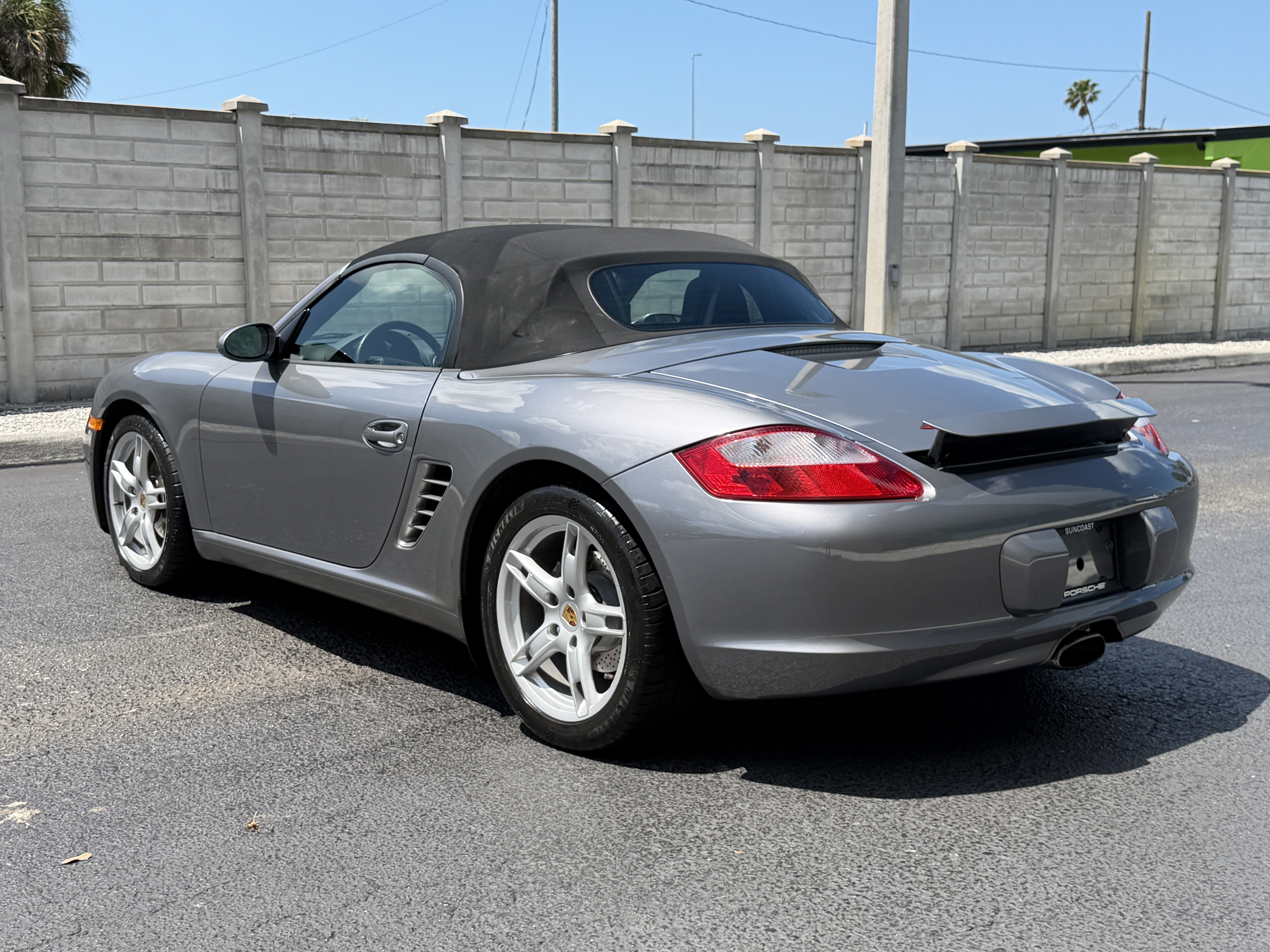 Used 2005 Porsche Boxster RWD image 3