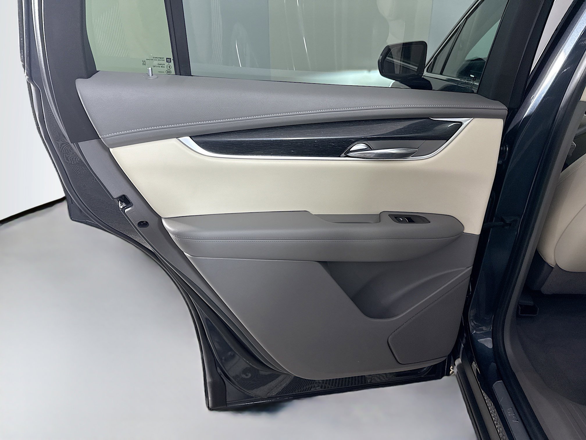 Used 2020 Cadillac XT6 Premium Luxury AWD/4WD image 26