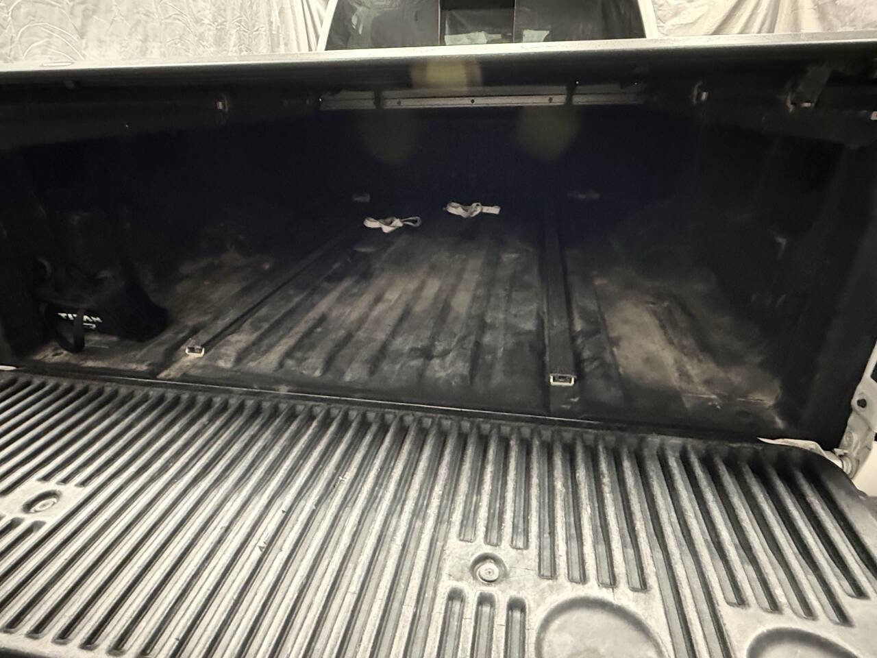 Used 2019 Nissan Titan SL w/ Texas Titan Edition image 10