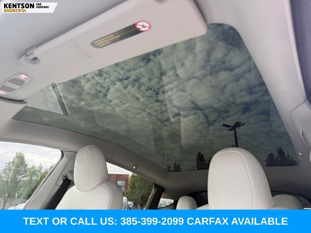 Used 2023 Tesla Model Y Performance AWD/4WD image 24