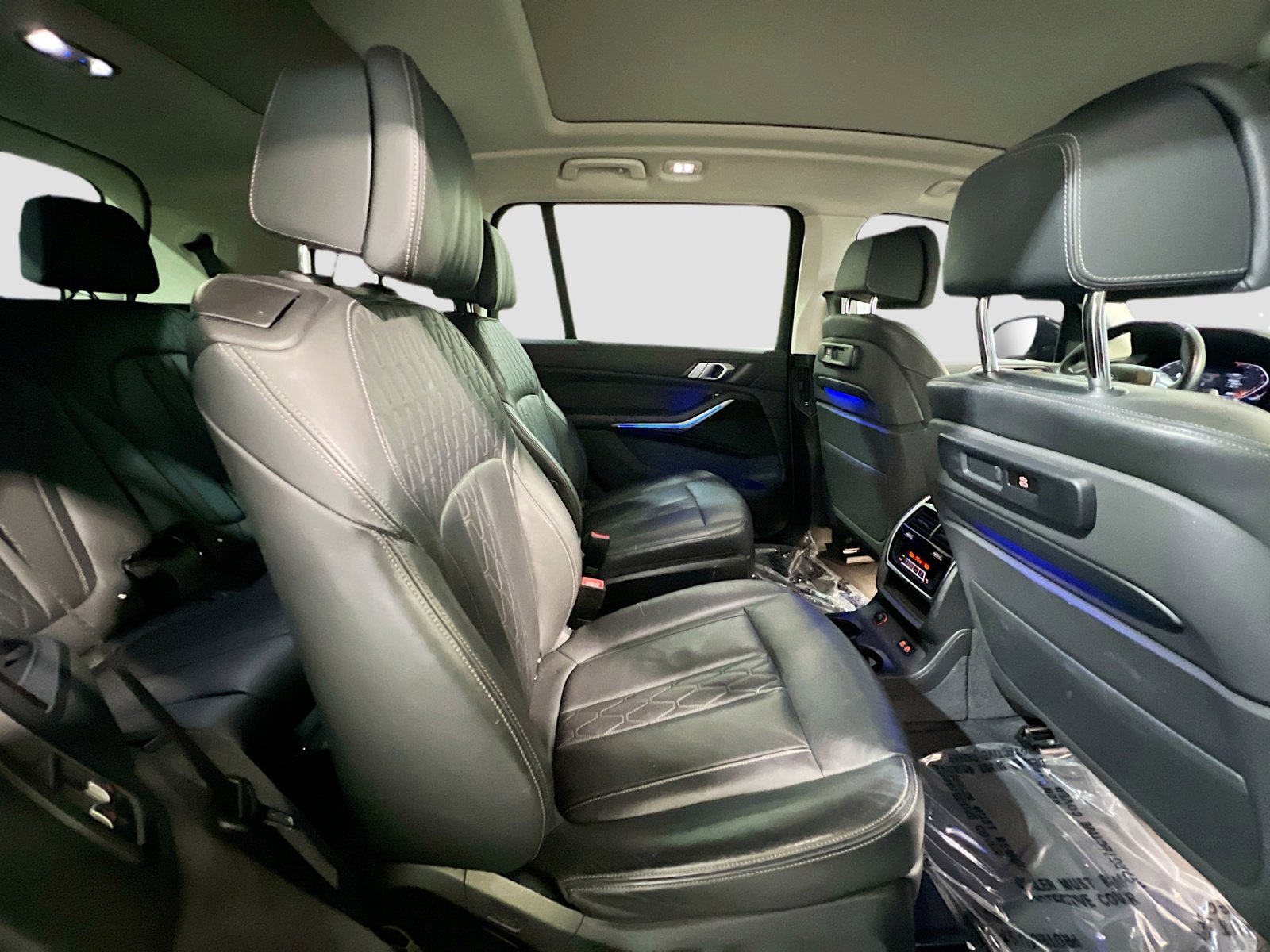 Used 2019 BMW X7 xDrive40i w/ Parking Assistance Package image 21