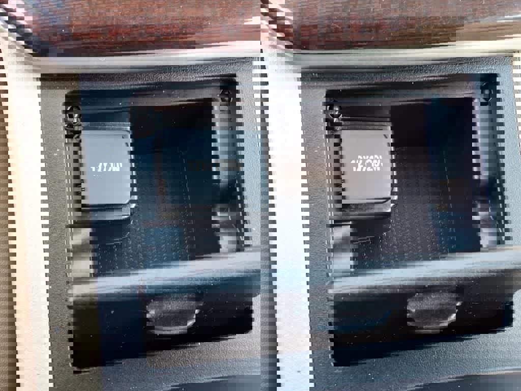 Used 2013 Toyota Camry XLE w/ Leather Pkg image 21