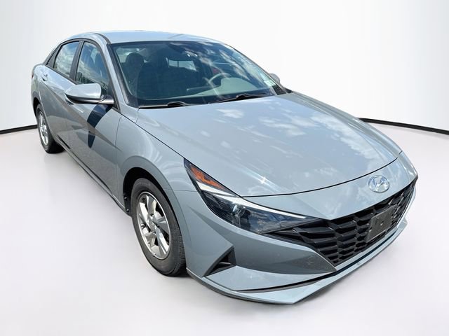 Used 2021 Hyundai Elantra SE FWD image 7