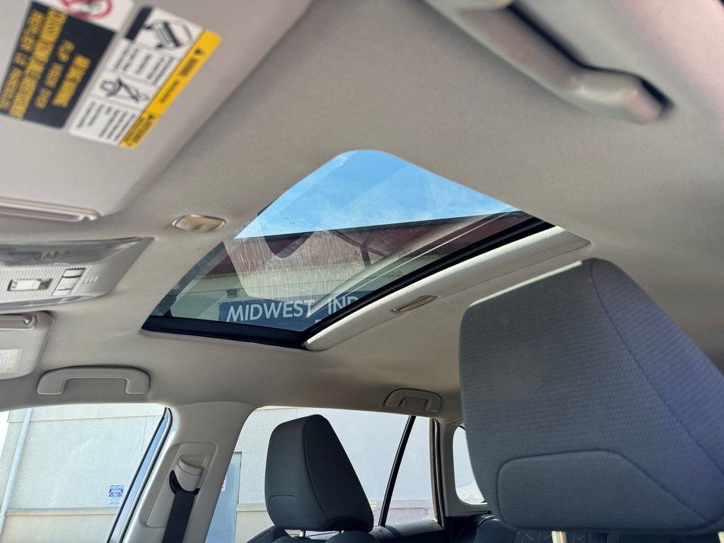 Certified 2020 Toyota RAV4 XLE AWD/4WD image 31