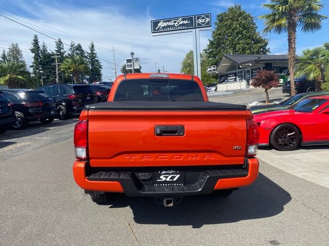 Used 2017 Toyota Tacoma TRD Off-Road image 4