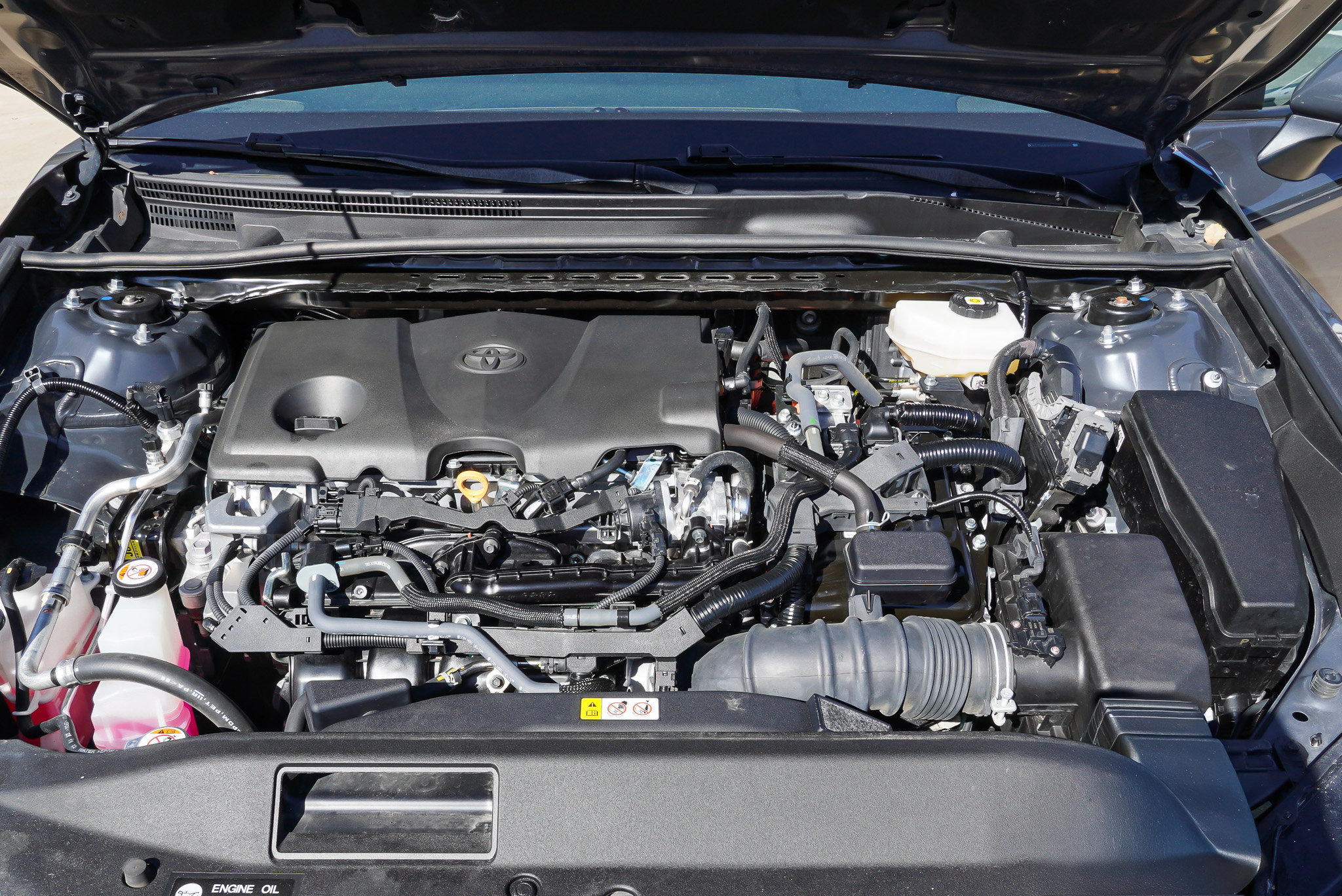 Used 2025 Toyota Camry SE FWD image 15