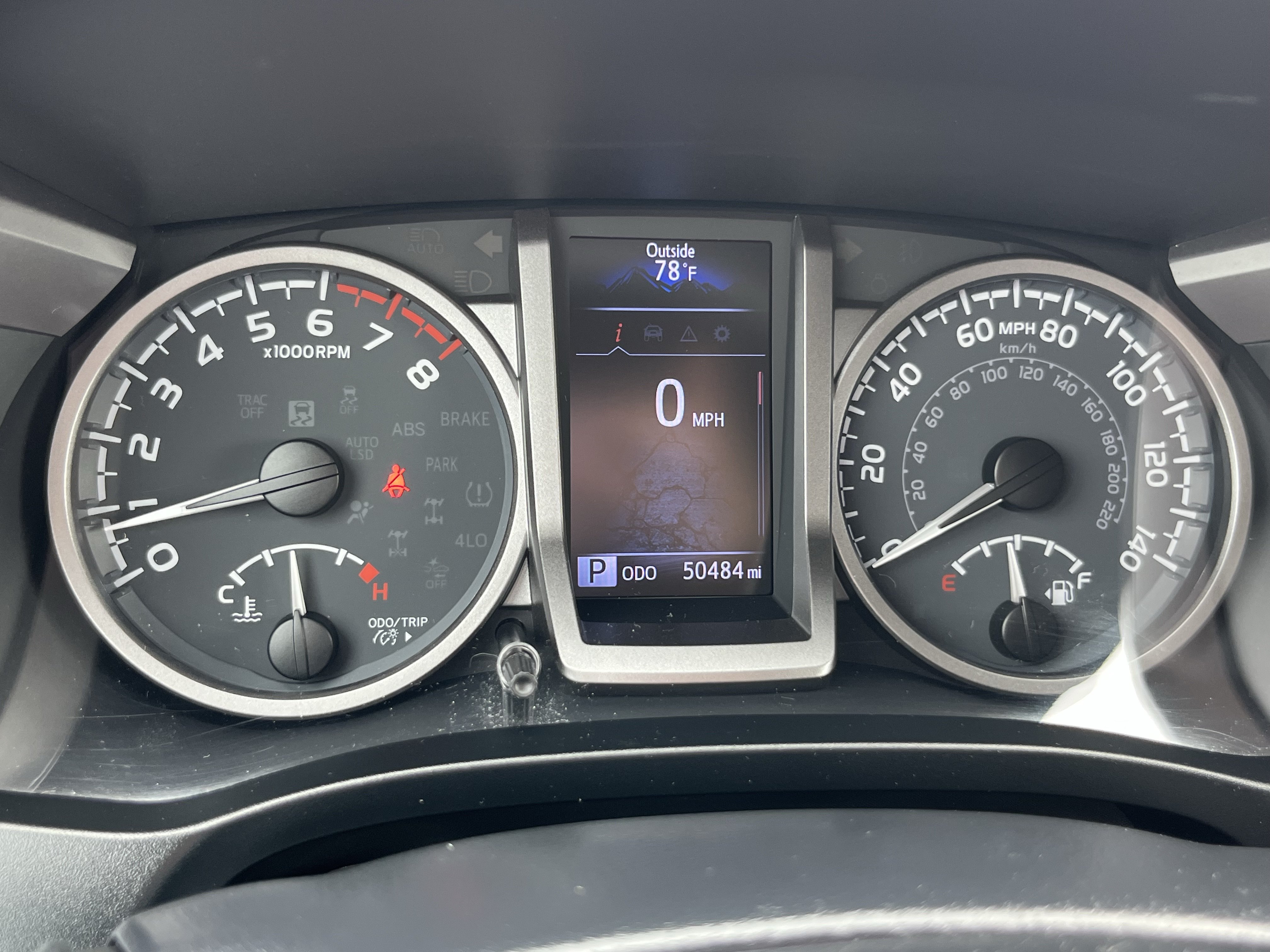 Used 2022 Toyota Tacoma SR5 AWD/4WD image 25