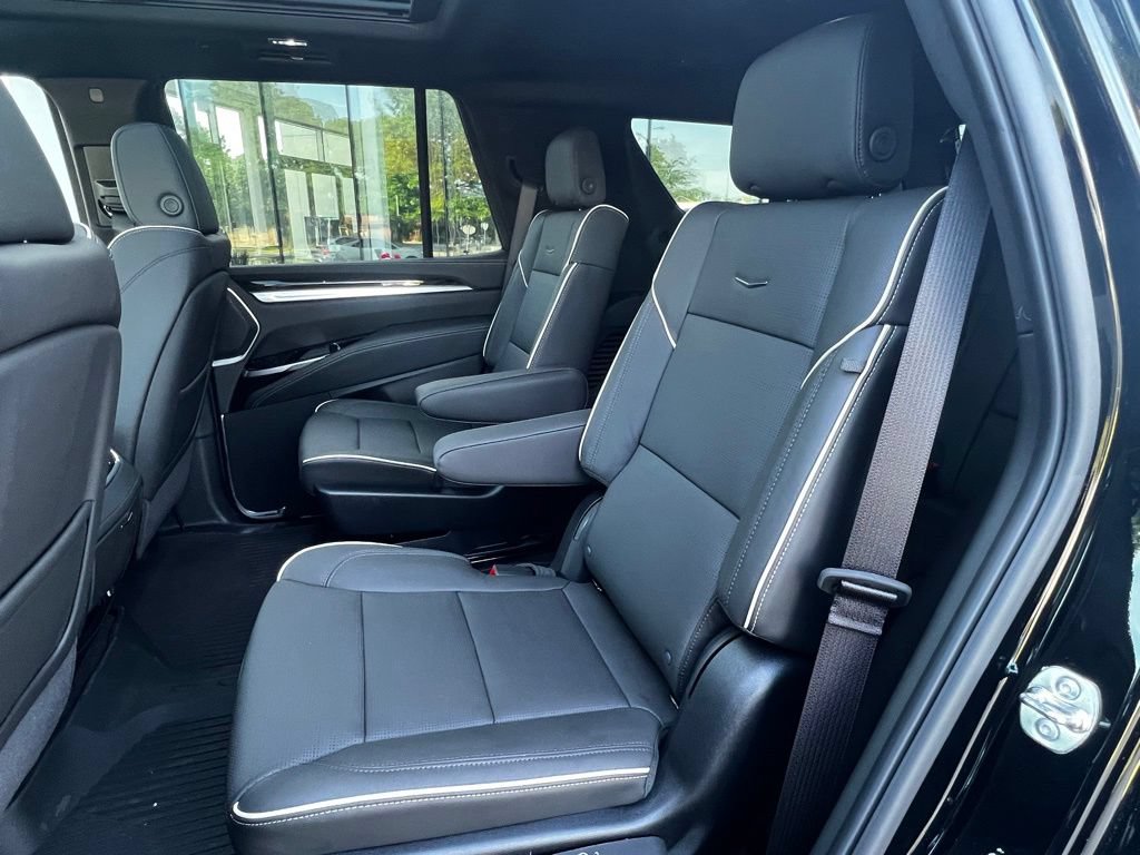 New 2026 Cadillac Escalade Luxury w/ Touring Package AWD/4WD image 23
