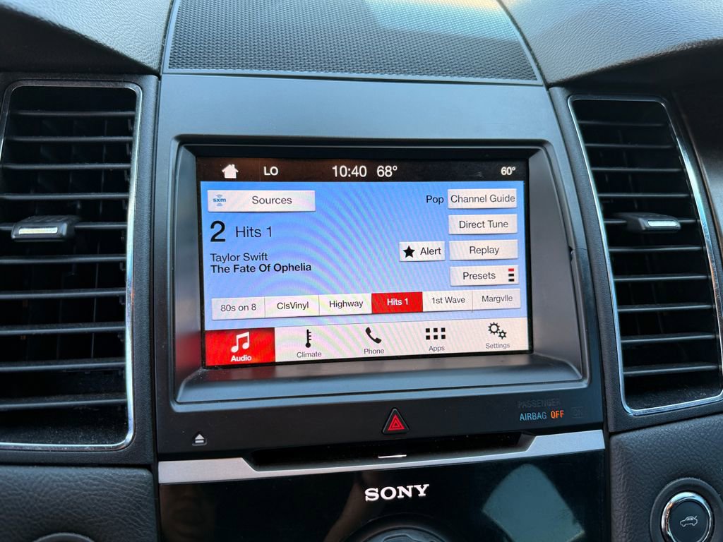 Used 2019 Ford Taurus Limited FWD image 17