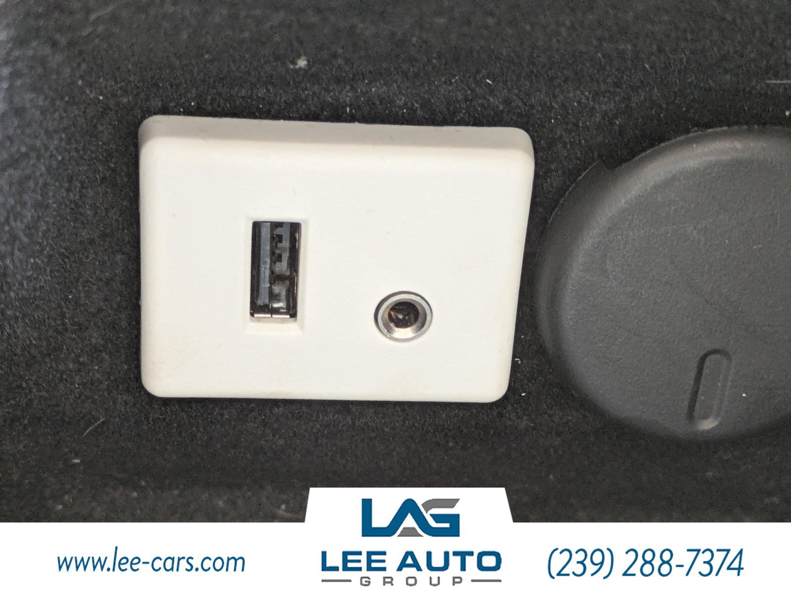 Used 2015 Cadillac SRX Luxury AWD/4WD image 30