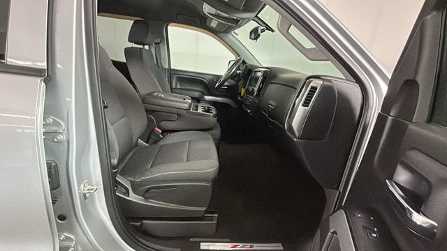 Used 2015 Chevrolet Silverado 1500 LT w/ LT Convenience Package AWD/4WD image 29