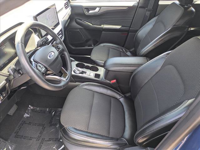 Certified 2023 Ford Escape SE image 16