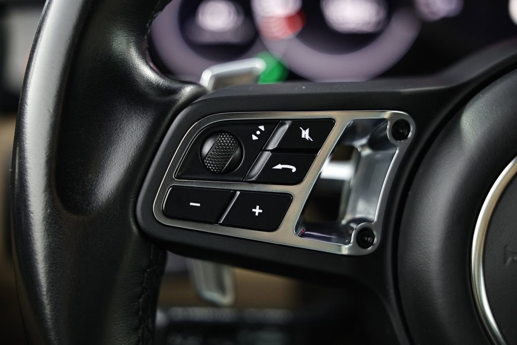 Certified 2022 Porsche Cayenne Turbo image 35