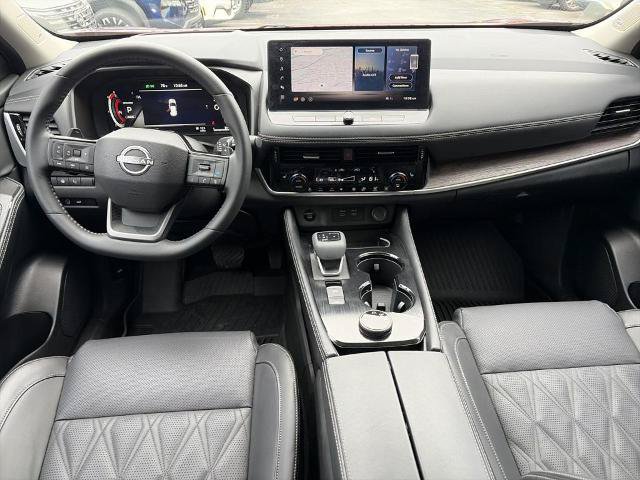 Certified 2026 Nissan Rogue Platinum w/ Platinum Premium Package AWD/4WD image 2
