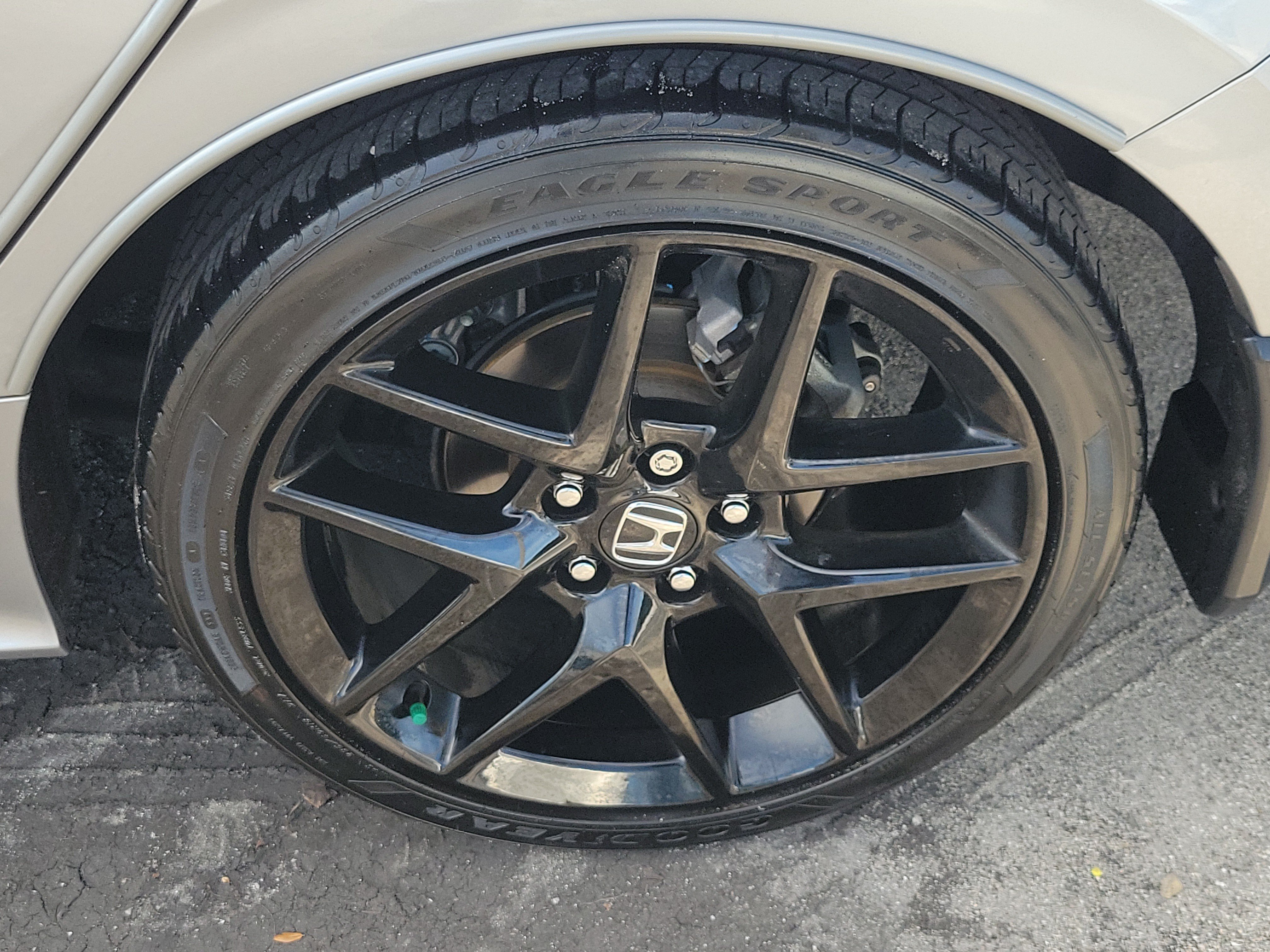 Used 2023 Honda Civic Sport image 9