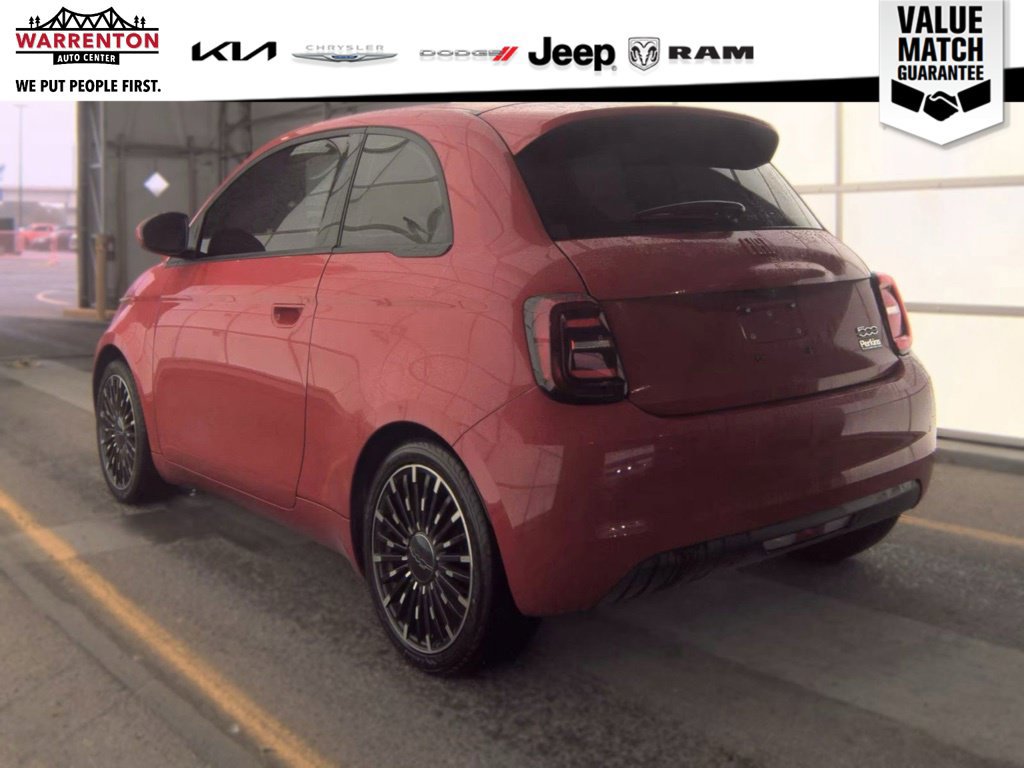 Used 2024 FIAT 500 e (RED) FWD image 5