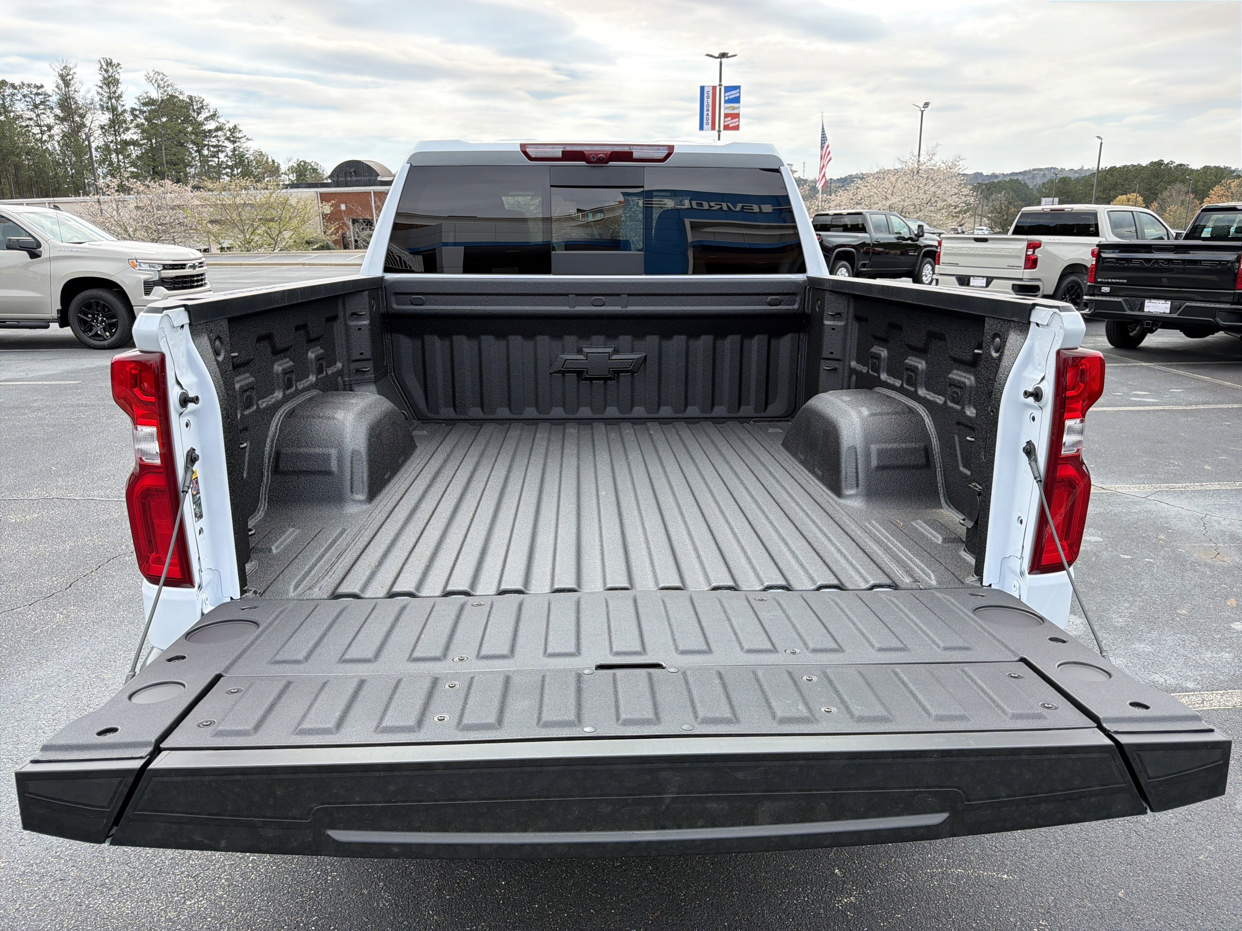 New 2026 Chevrolet Silverado 1500 LTZ w/ Technology Package image 18