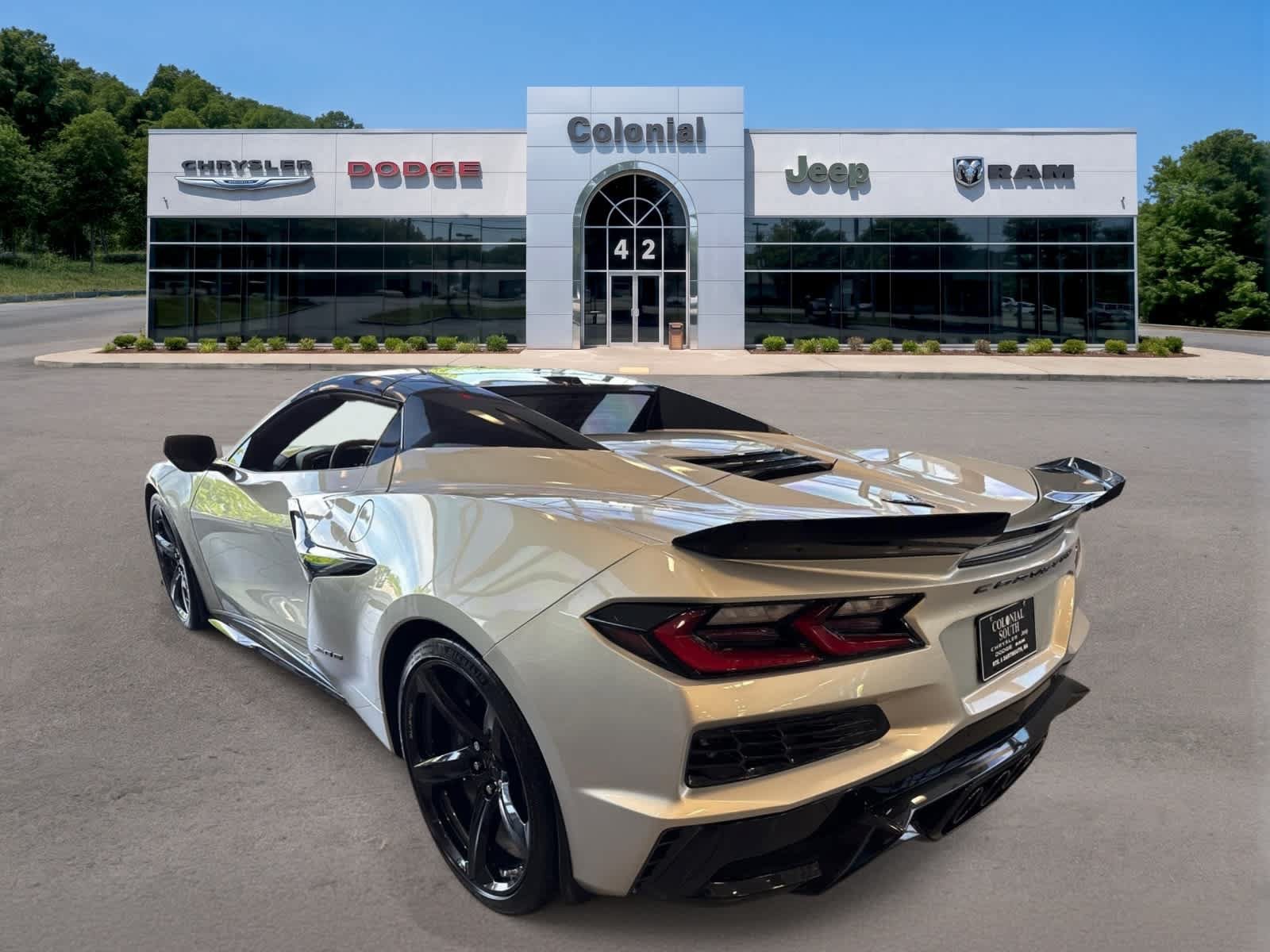Used 2024 Chevrolet Corvette Z06 RWD image 3