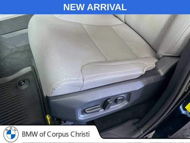 Used 2025 Toyota Tundra Limited AWD/4WD image 21