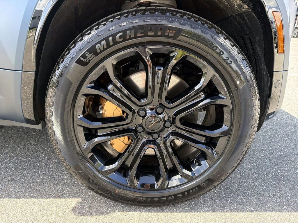 New 2026 Land Rover Defender 110 OCTA image 10