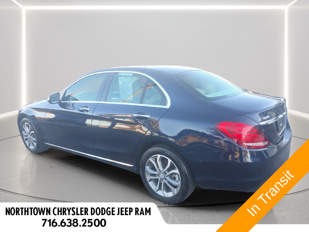 Used 2015 Mercedes-Benz C 300 4MATIC Sedan image 4