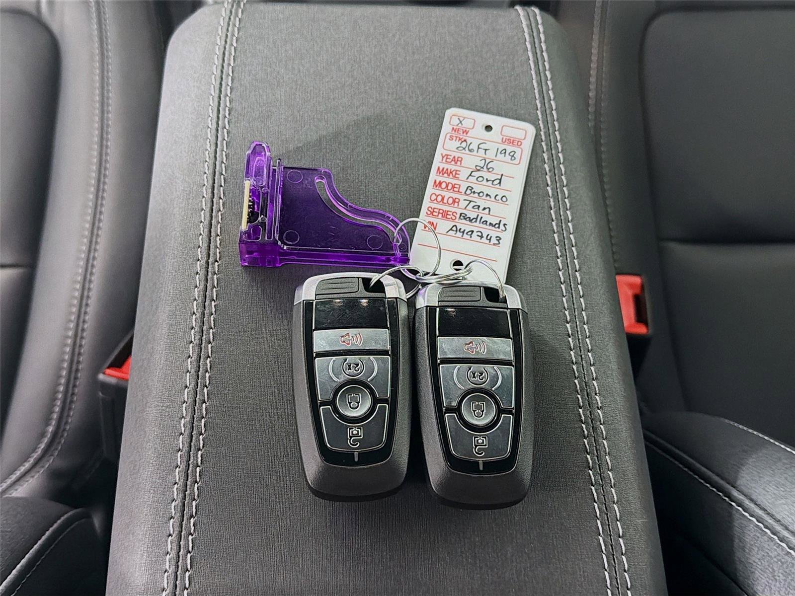 New 2026 Ford Bronco Badlands image 32