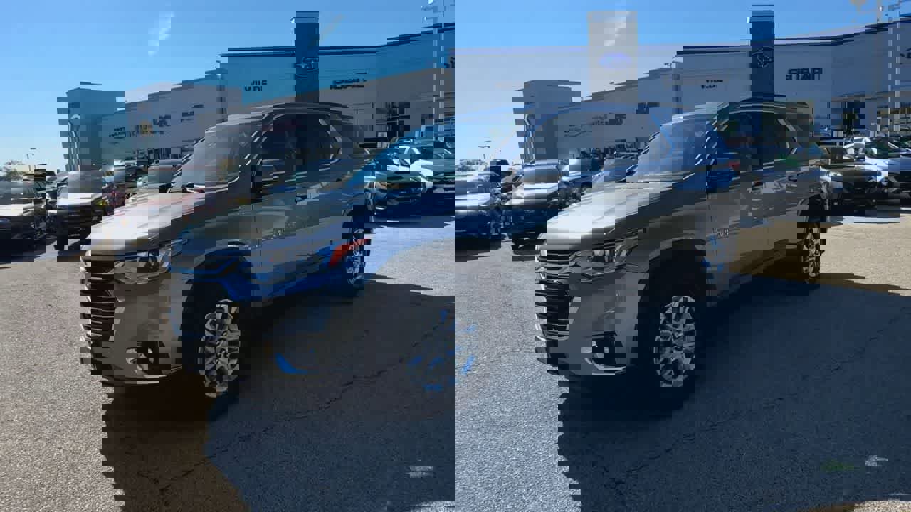 Used 2020 Chevrolet Traverse LT image 4