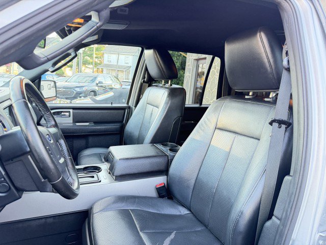 Used 2017 Ford Expedition EL XLT w/ Equipment Group 202A AWD/4WD image 11