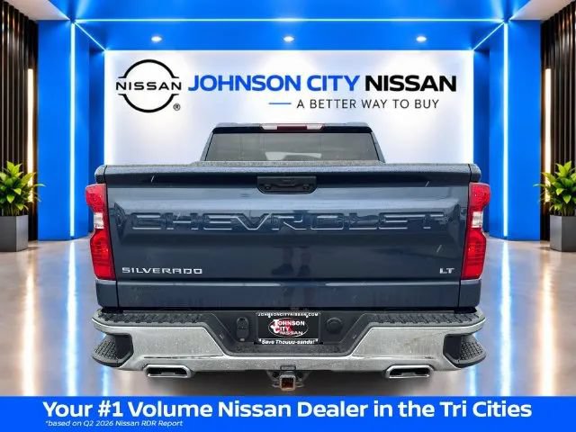 Used 2022 Chevrolet Silverado 1500 LT AWD/4WD image 5