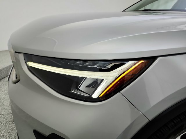 Certified 2023 Volvo XC40 B5 Plus w/ Protection Package Premier AWD/4WD image 31