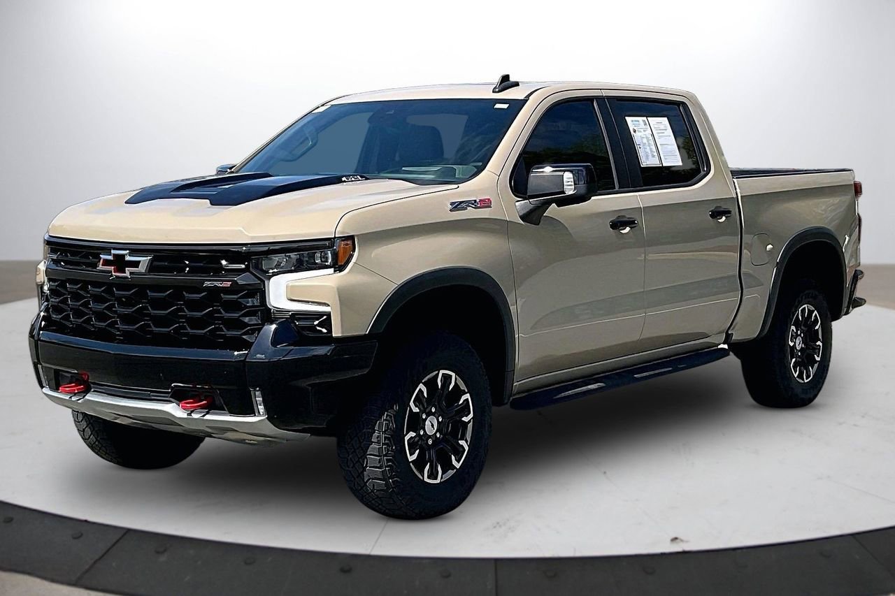 Used 2022 Chevrolet Silverado 1500 ZR2 w/ Technology Package image 4