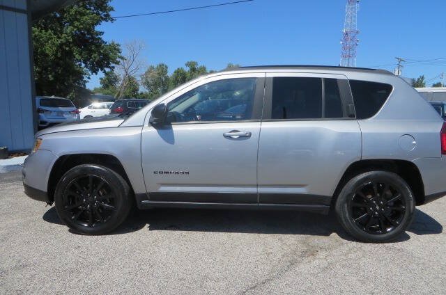 Used 2015 Jeep Compass Sport w/ Power Value Group FWD image 5