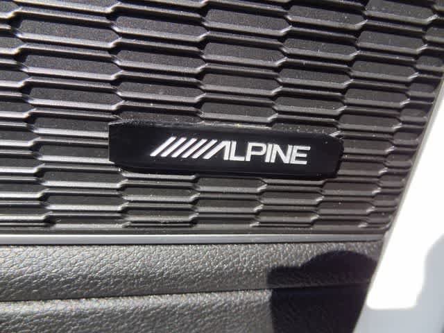 Used 2023 Jeep Grand Cherokee Limited w/ Black Appearance Package AWD/4WD image 21