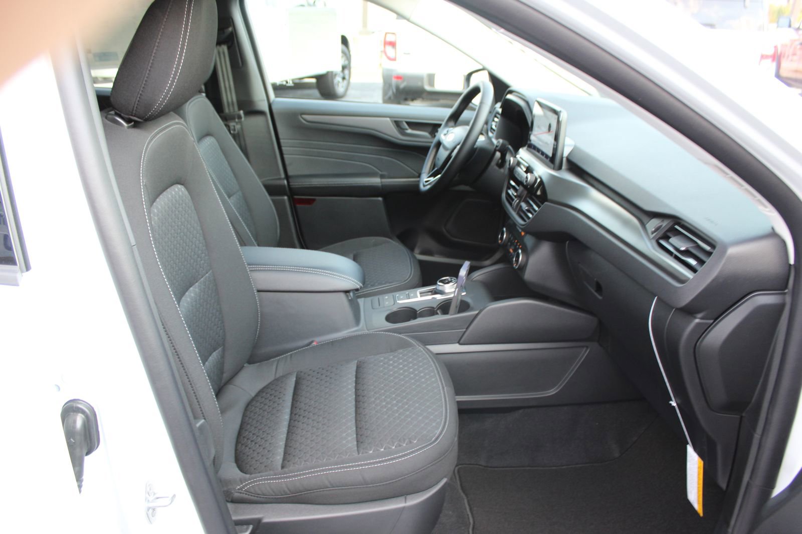 New 2026 Ford Escape Active w/ Cold Weather Package AWD/4WD image 11