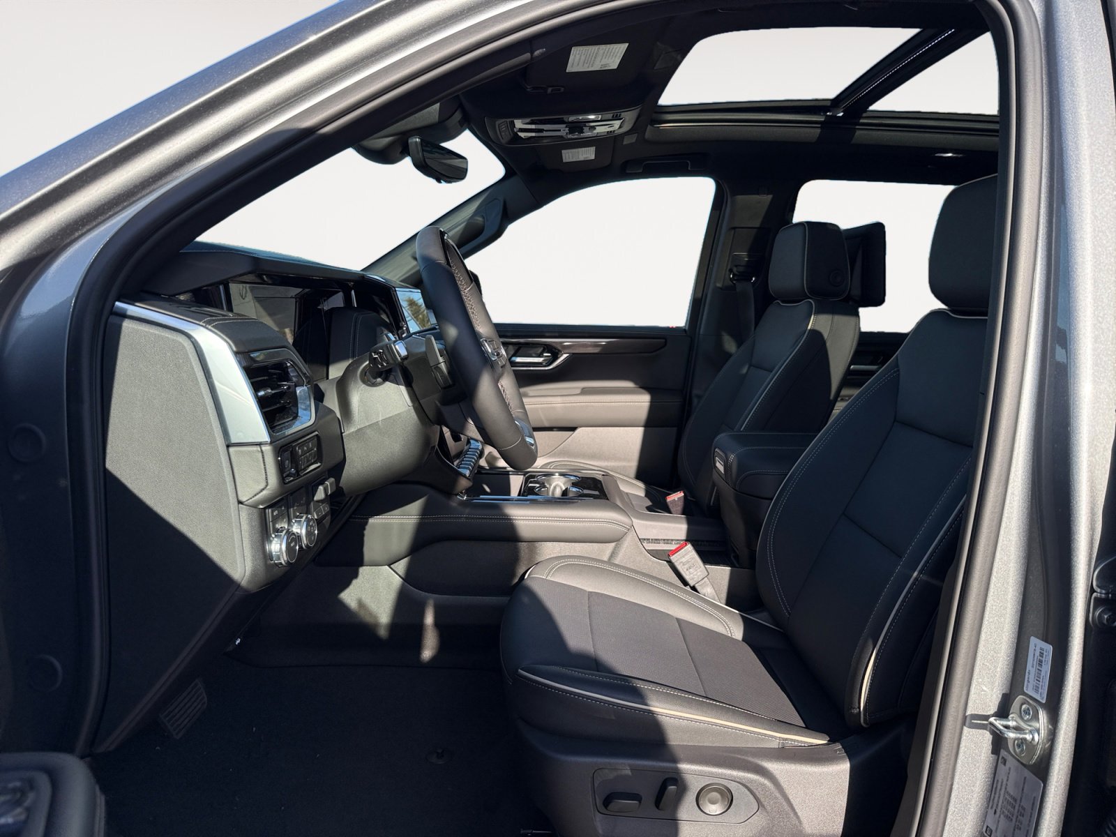 New 2026 GMC Yukon XL Elevation w/ Elevation Premium Package image 10