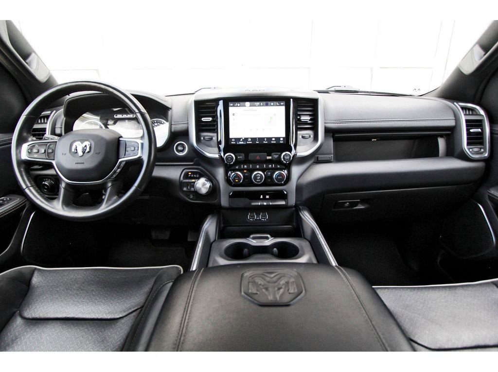 Used 2024 RAM 1500 Laramie AWD/4WD image 9