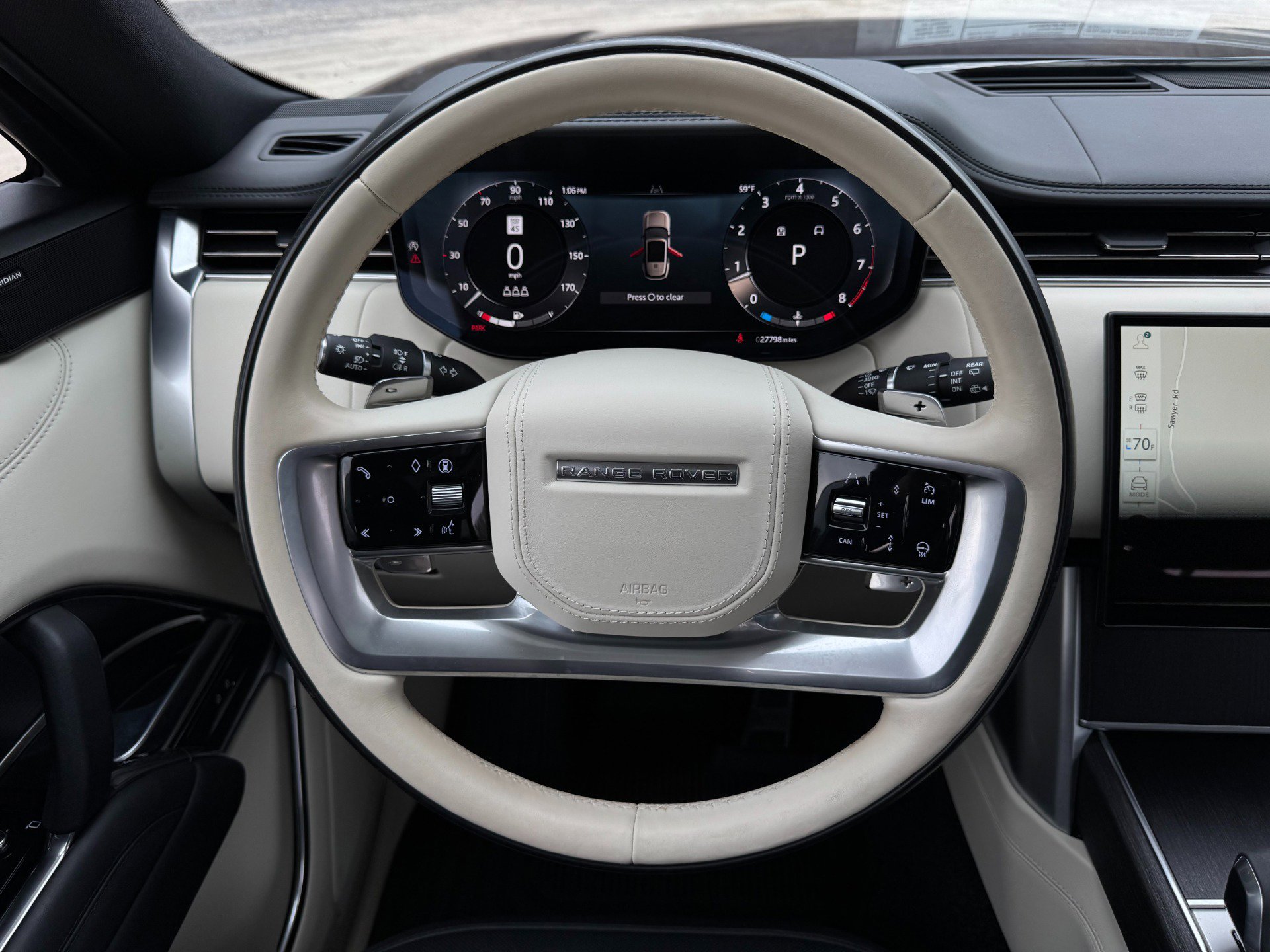 Used 2024 Land Rover Range Rover SE image 52