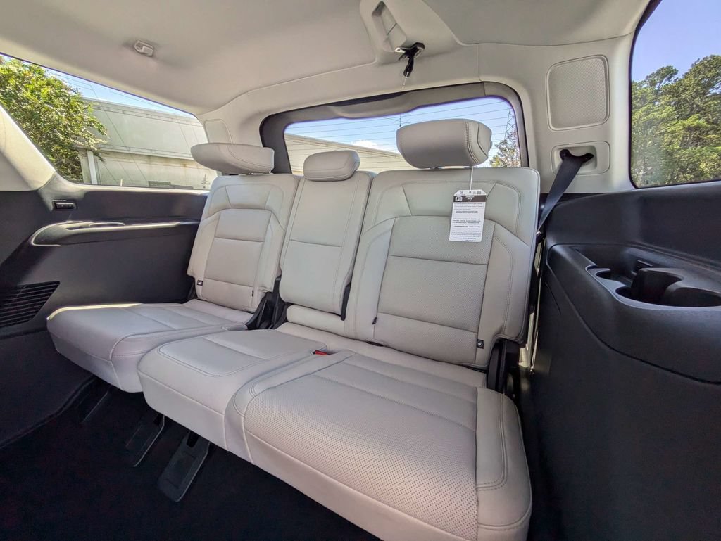 Certified 2026 Lincoln Navigator Reserve AWD/4WD image 17