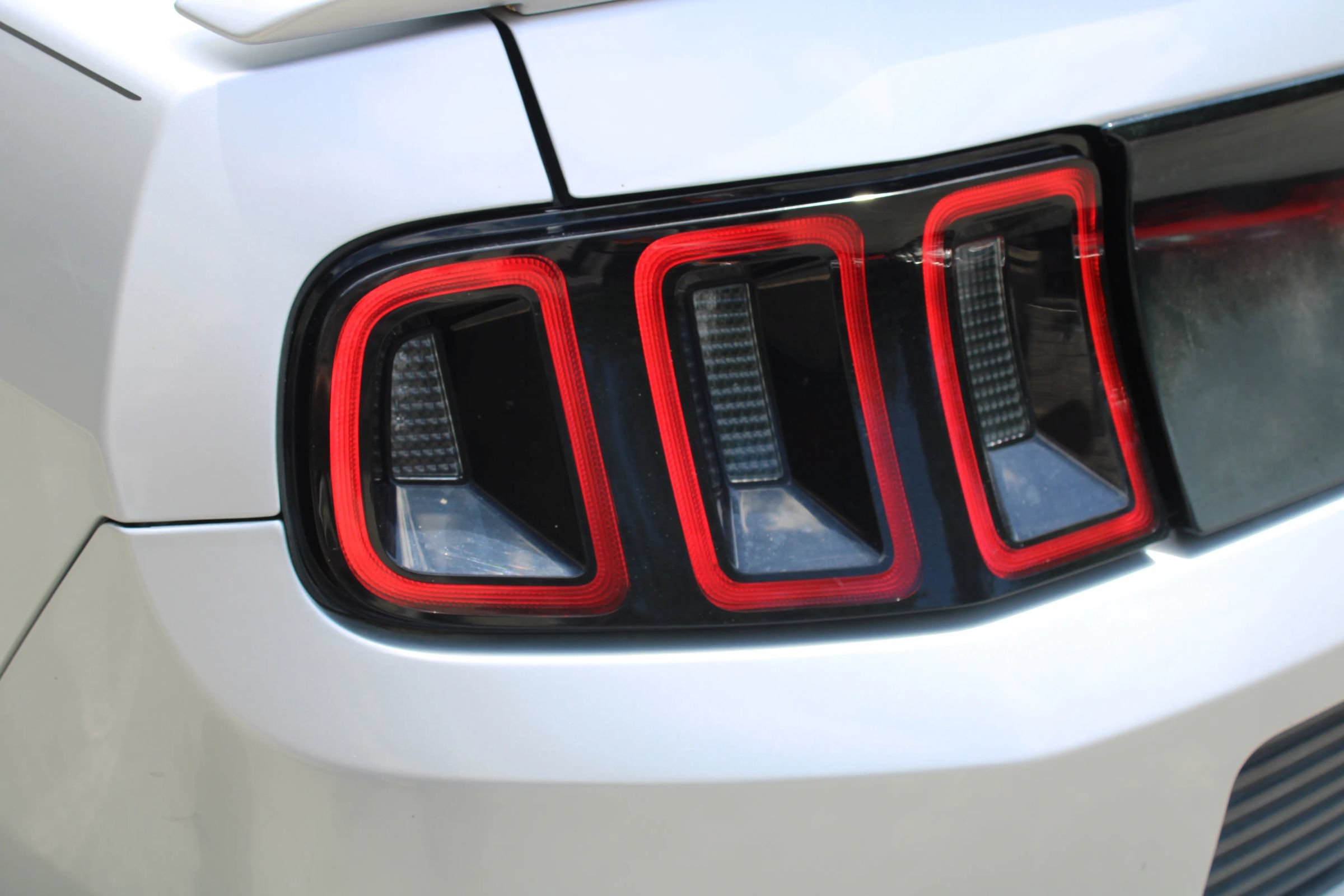 Used 2014 Ford Mustang Premium RWD image 24