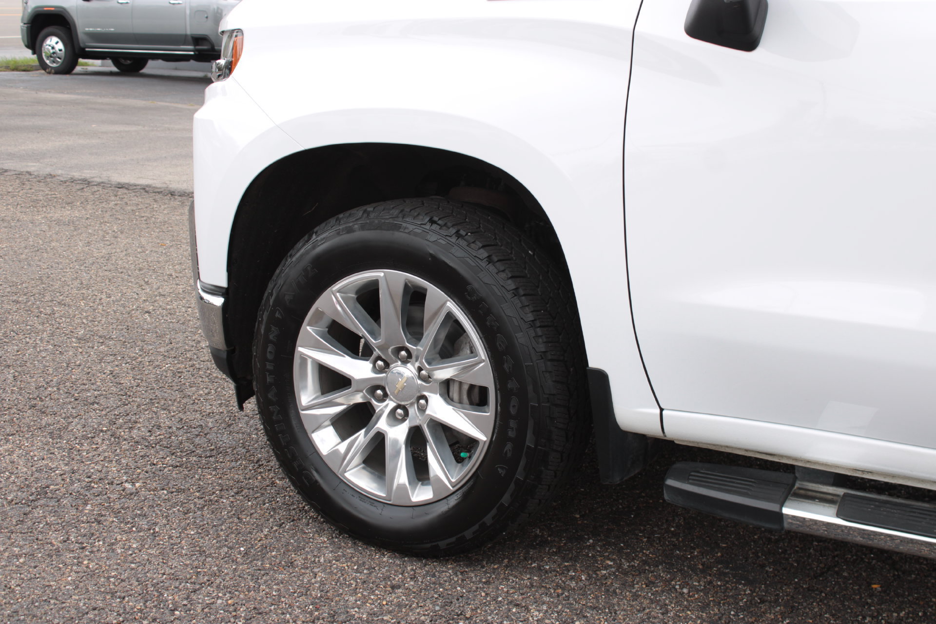 Used 2020 Chevrolet Silverado 1500 LTZ AWD/4WD image 13