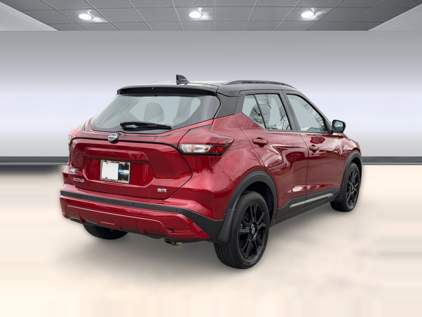 Used 2023 Nissan Kicks SR w/ SR Premium Package image 9