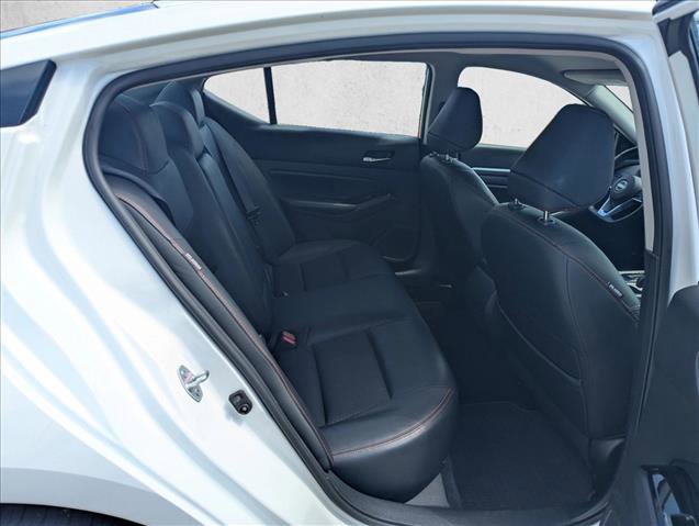 Used 2024 Nissan Altima 2.5 SR image 18
