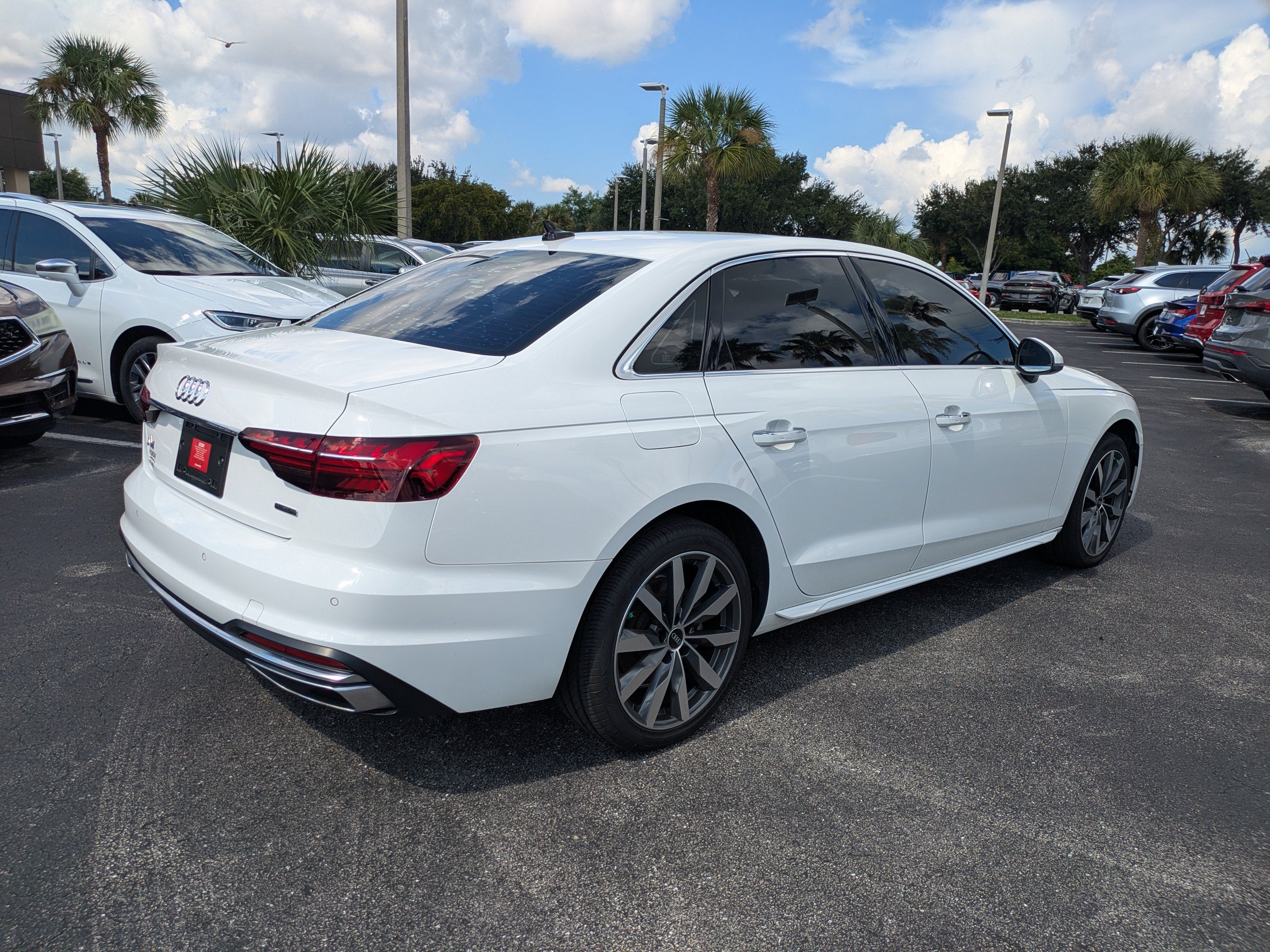 Used 2022 Audi A4 2.0T Premium w/ Convenience Package AWD/4WD image 5