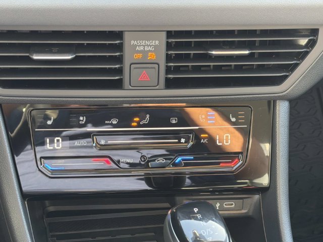 New 2026 Volkswagen Jetta SEL FWD image 22