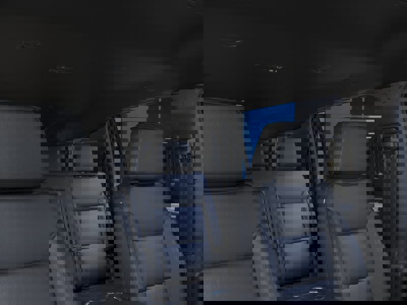 New 2025 Chevrolet Suburban LT image 24