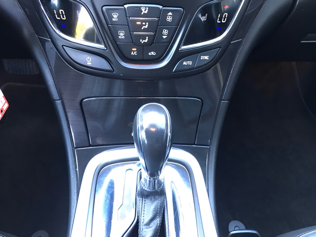 Used 2017 Buick Regal Sport Touring FWD image 16