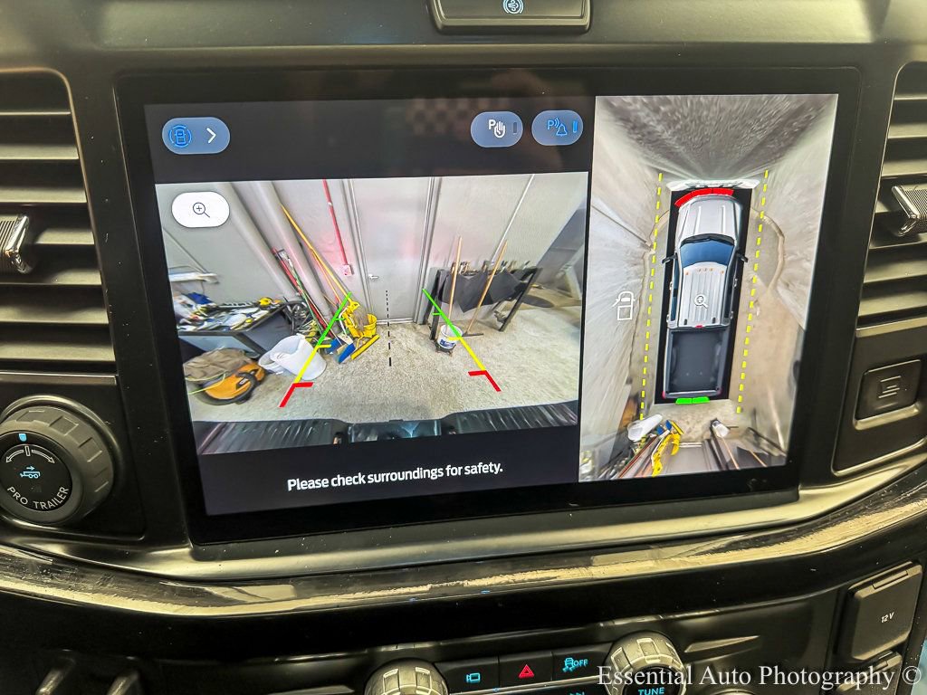 New 2026 Ford F250 Lariat w/ Black Appearance Package image 19